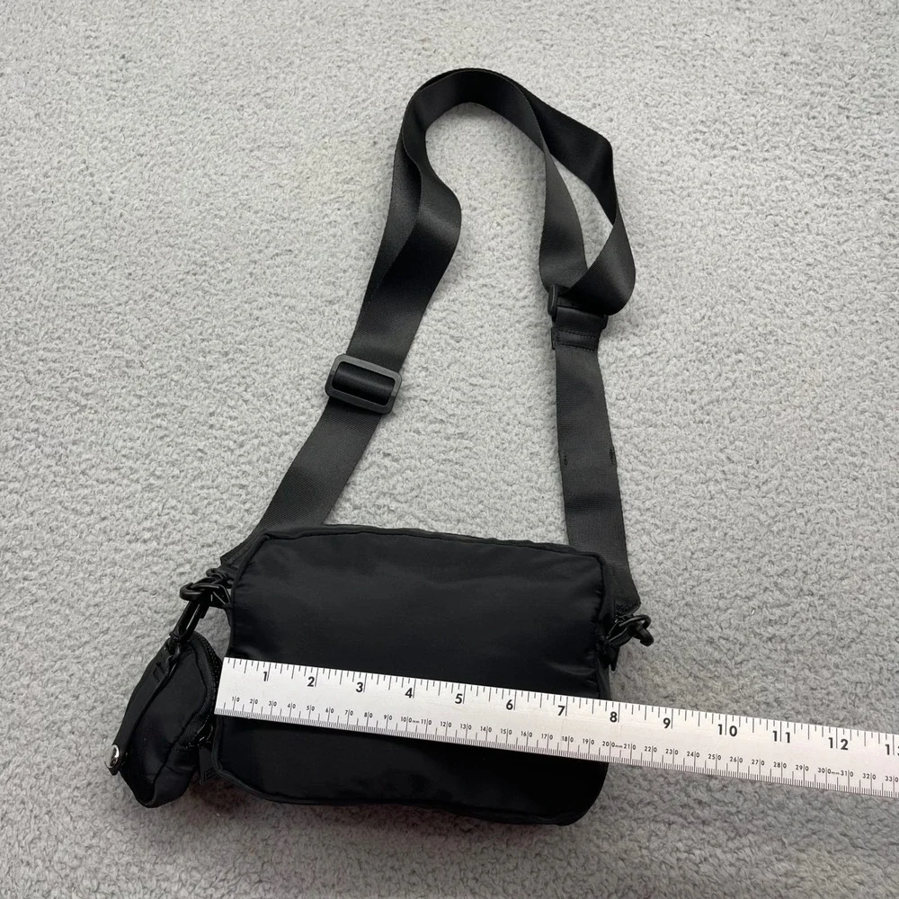 Avalanche AVF8553BK Unisex Small Black Crossbody Bag w/ Detachable Utility Pouch